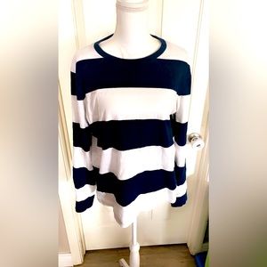 Navy blue and white American Eagle